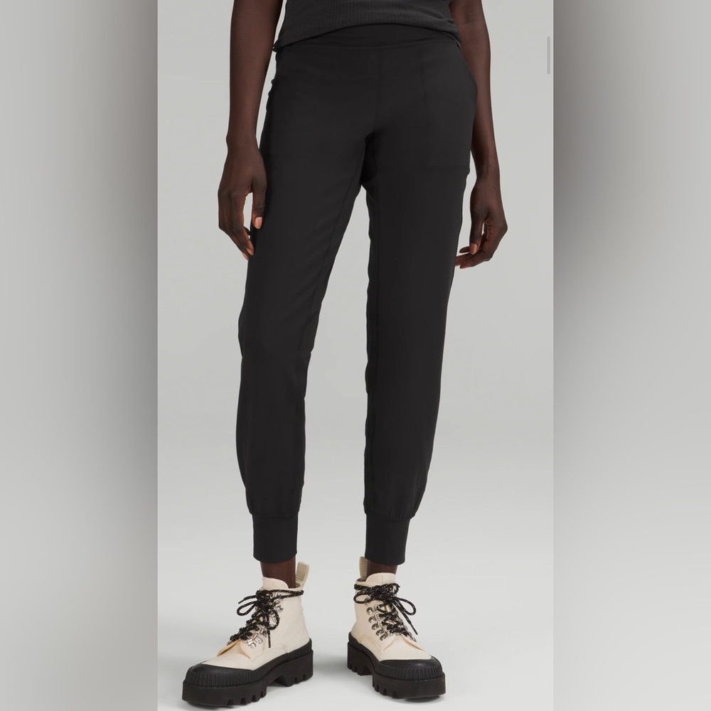 Lululemon Align High-Rise Jogger Full Length in Black